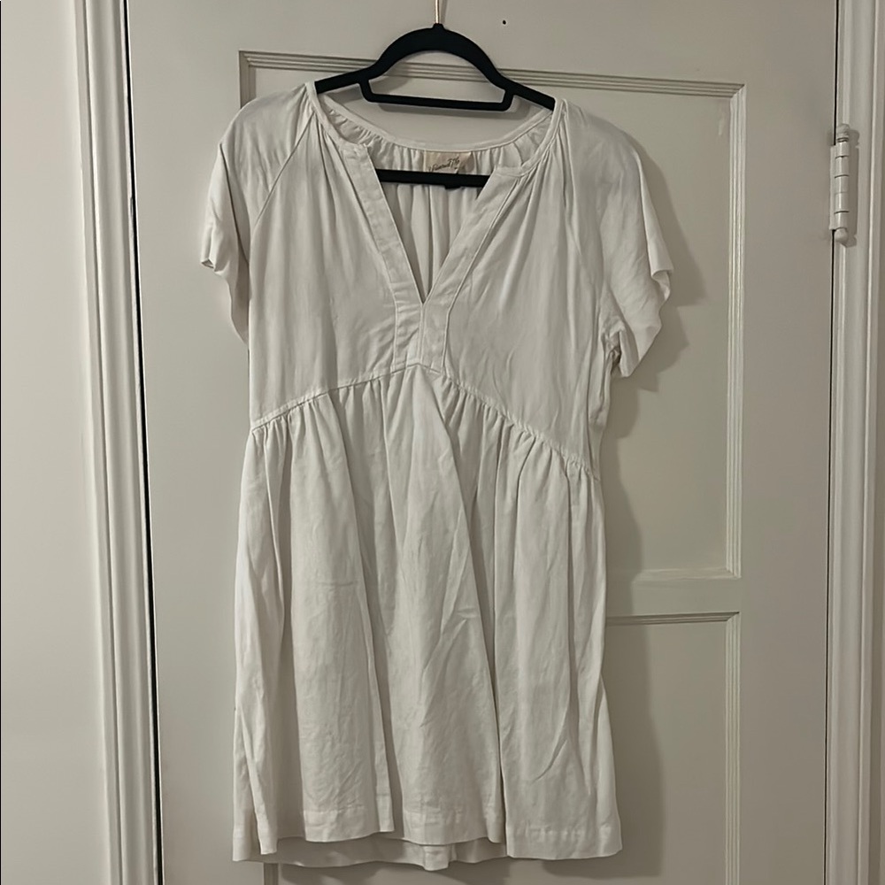 Universal Thread White Loose Dress (w/ Pockets!)